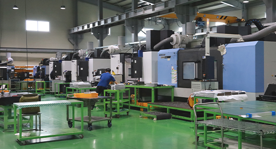 MCT Machining Center 작업 현장